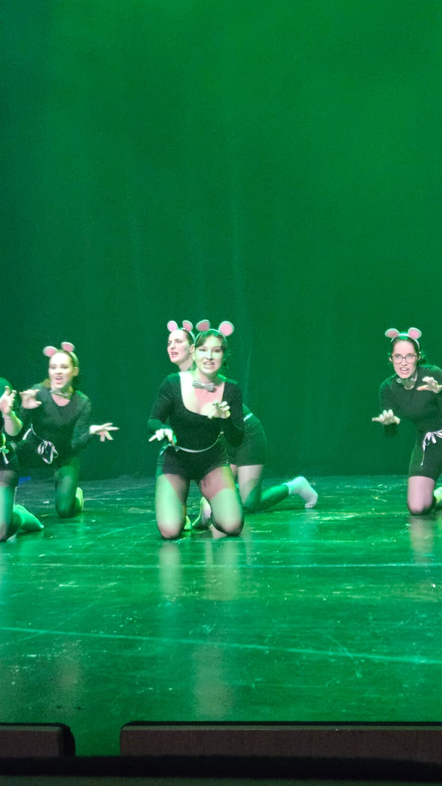 988b2a0f-e0a5-4035-aa42-e3b70ccf36c7